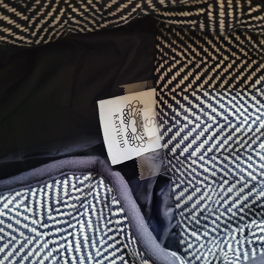 KATYDID WOMen's Blue Herringbone Vest - Picture 3 of 12